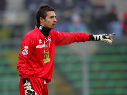 迫对手犯错 迫对手犯错