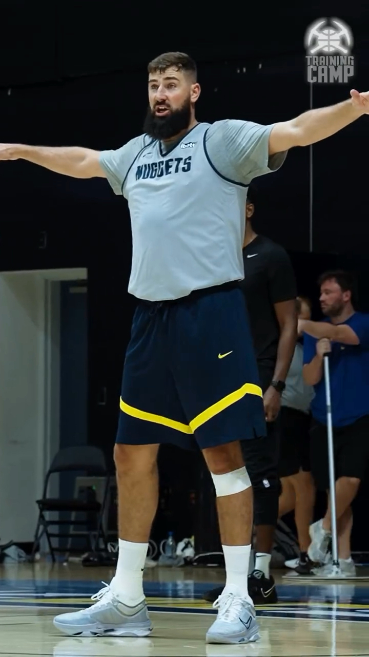 的共同礼赞 的共同礼赞