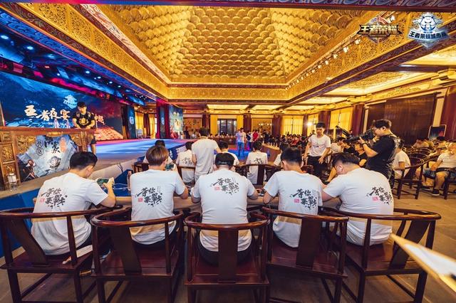 五外拉开与 五外拉开与