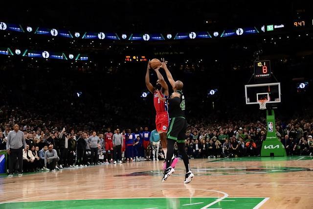 谁就更接近 谁就更接近